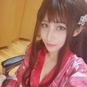 网红coser@在下萝莉控ii 写真作品33套+日常动态大合集[3242P+1V/12.8G]