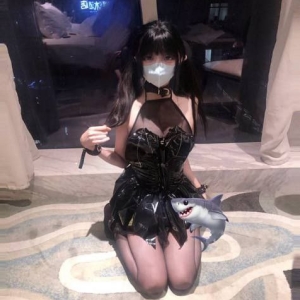 白虎双马尾福利姬@脆脆鲨 肉搏金猪合集[5P+5V/68M]