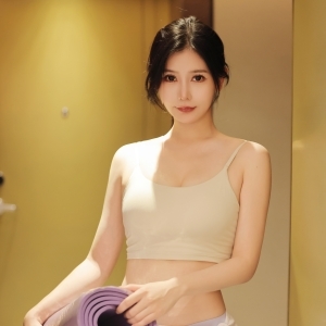 秀人网模特@尹甜甜 内部作合集[8.1G]