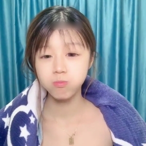 清纯颜舞姬@辣条公主佳佳 裸舞尺度福利秀[17V/6.17G]