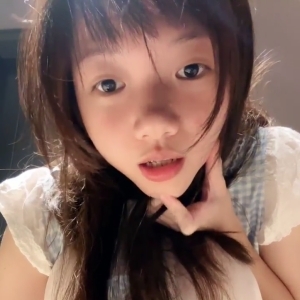 粉嫩双马尾萝莉@芋圆奶茶 尺度福利秀[20V/15.7G]