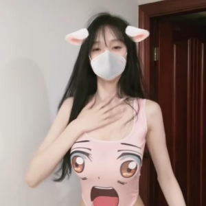 抖音人气网红@剁椒芋头UNI 微密圈视图合集[166P+13V/165M]