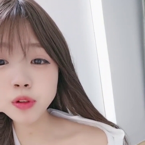 清纯系主播@粉嫩嫩少女 尺度福利秀合集[54.2G]