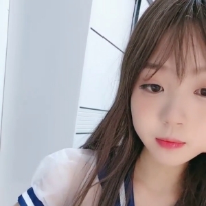 清纯系主播@粉嫩嫩少女 尺度福利秀合集[54.2G]