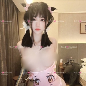 极品白虎福利姬@兔三岁 尺度私拍视图合集[3.21G]